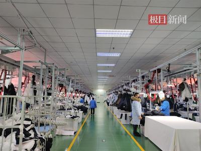 湖北潛江冬裝產銷兩旺，電纜企業協同發展